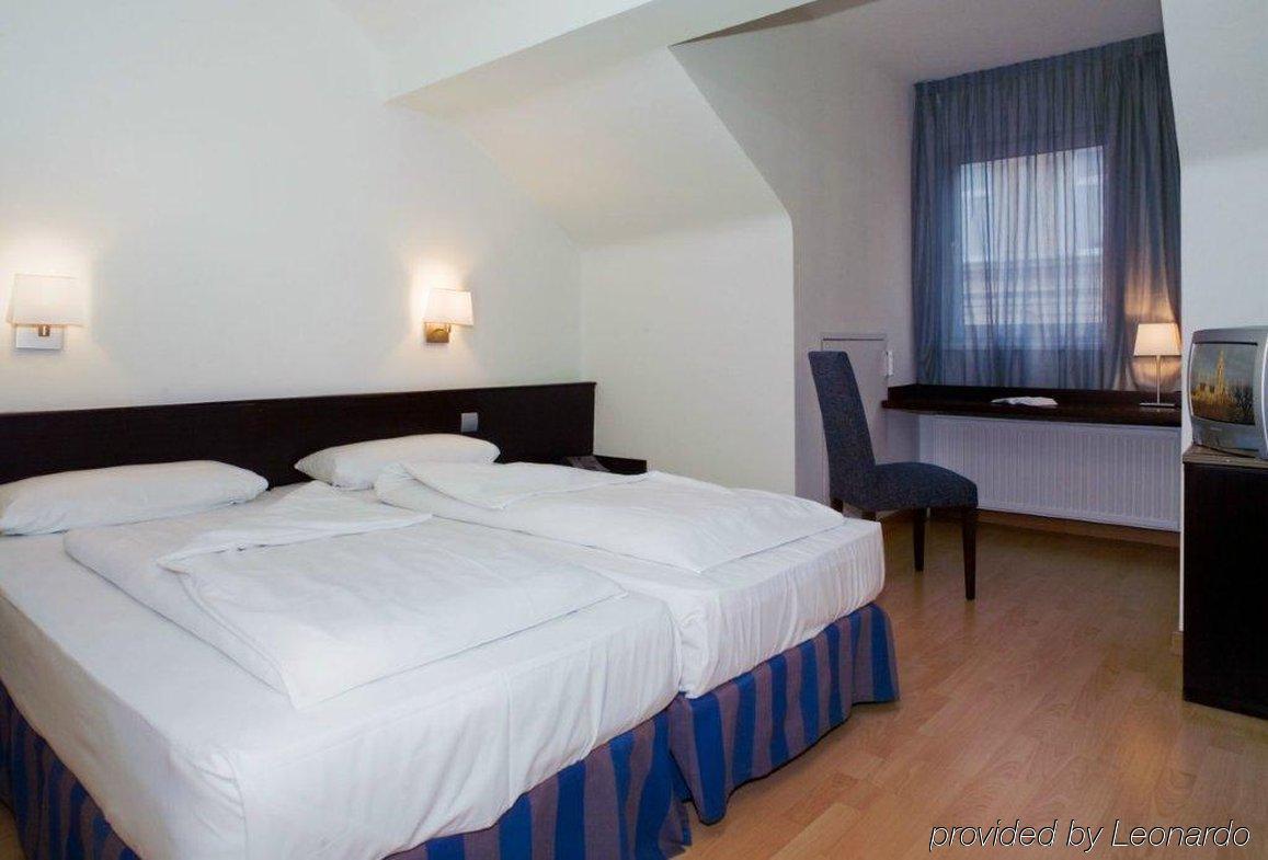 Mate Dependance Hotel 3*